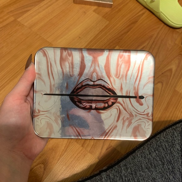 Makeup Forever Lustrous Shadow Palette - Picture 2 of 3